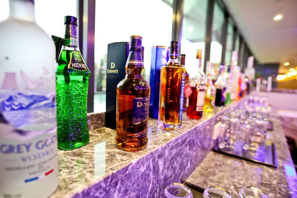 Fx Hotel Тайнань Экстерьер фото