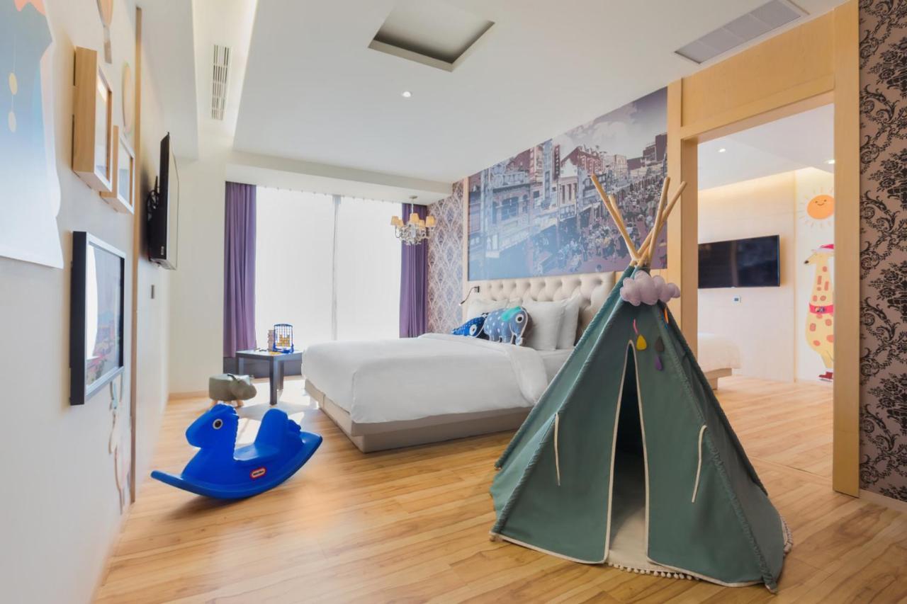 Fx Hotel Тайнань Экстерьер фото